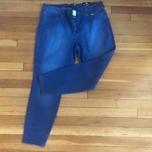 NWT fashion nova jeans